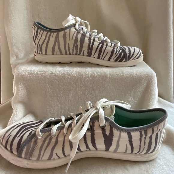 Reebok Skyscape Runaround Print sneaker size 7 - Picture 4 of 6